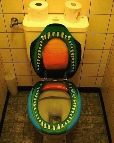redneckgatortoilet.jpg