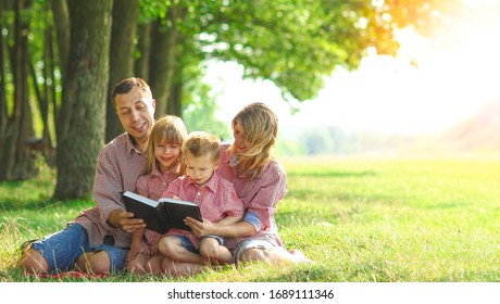happy-young-family-reading-bible-260nw-1689111346.jpg